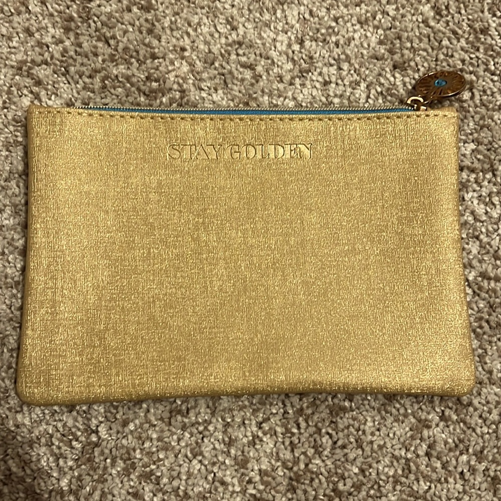 Gently Used IPSY Cosmetic Bag!! Front Imprint reads “STAY GOLDEN”Back reads IPSY